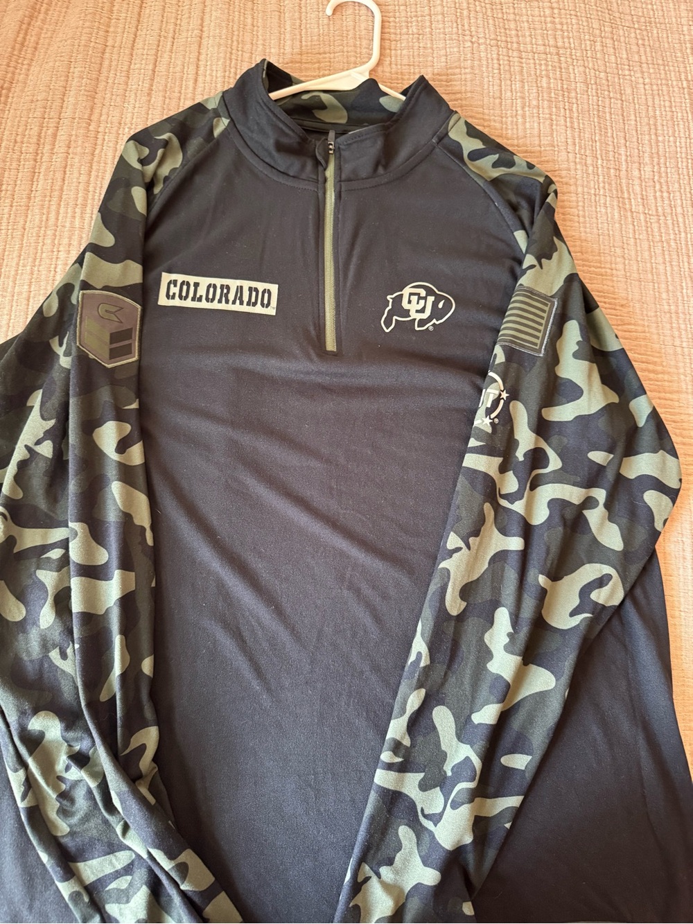 Colosseum Black Pullover with Green Camo Accents